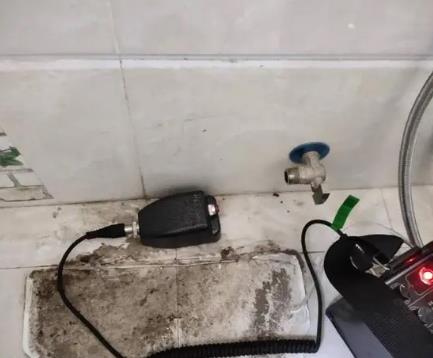 民丰屋顶漏水维修公司分享下卫生间漏水的危害及解决方法